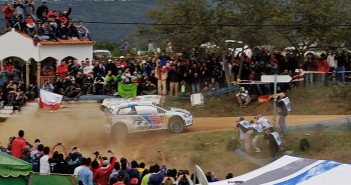 La folla Lusitana applaude la Polo di Ogier