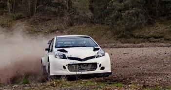 La Toyota Yaris WRC ibrida nei test Toscani