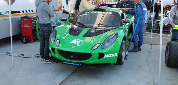 La Lotus Exige di Zaniboni al paddock