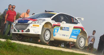 I campioni italiani in carica Andreucci-Andreussi con la Peugeot 208 T16