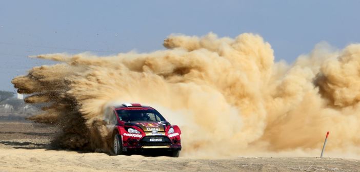 Nasser Al Attiyah e Giovanni Bernacchini in azione a Dubai