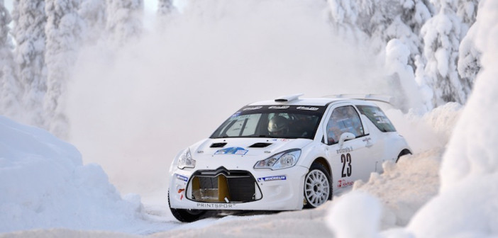 Karl Kruuda in azione all'arctic Rally prima del ritiro. Foto Toni Ollikainen