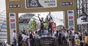 Nasser Al-Attiyah e Mathieu Baumel festeggiano il successo nella Dakar @ red bull media house