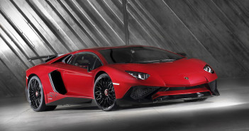 La Lamborghini Aventador LP 750-4 Superveloce, una delle sportive di lusso presentate a Ginevra.