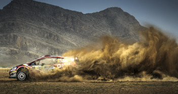 Nasser Al Attiyah in azione con la Fiesta RRC in Iran, nello Shiraz Rally.
