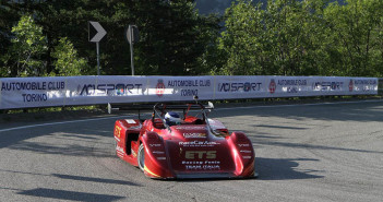 L'Osella Pa 9 di Di Fulvio sulla strada del Sestriere.