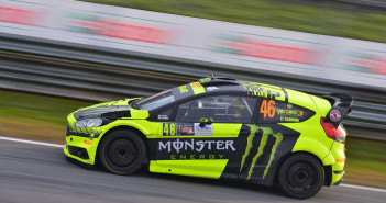 La Fiesta Monster di Valentino Rossi in action