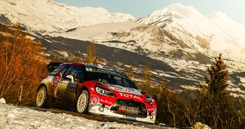 La DS3 di Kris Meeke vola sulle vette Alpine.