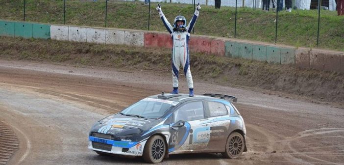 Il Terribile festeggia il primo trionfo nel rallycross.