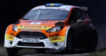 AHLIN UNO SVEDESE A CARLISLE La Fiesta R5 Evo di Ahlin la sfanga sulle speciali Scozzesi.
