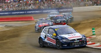 La Polo di Kristoffersson tira il gruppone