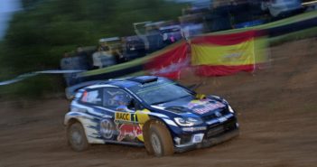 Sébastien Ogier festeggia ma vuole anche lo scratch