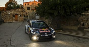 Sébastien Ogier vola verso il quarto titolo piloti.