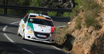 La 208 Targata ACI Team di Andolfi vola anche in Catalunya.