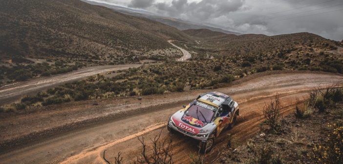 Stephane Peterhansel e la sua 3008 DKR volano sugli altopiani Boliviani