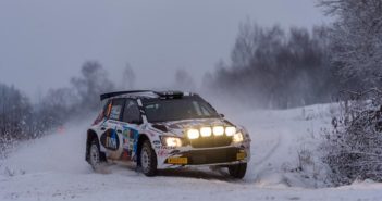 ROVAMPERA NEL CAMPIONATO FINNICO La Fabia R5 di Rovampera nel Rally Aluksne appena vinto.
