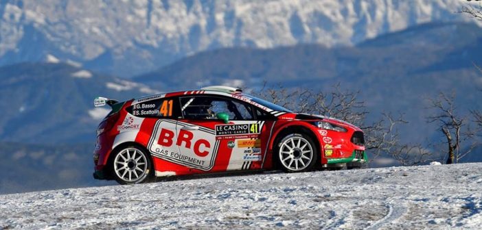 Basso e la Fiesta BRC in azione sulle strade del Montecarlo.