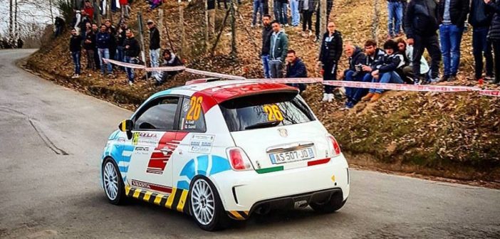 La Fiat 500 di Coti Zelati sulle strade Garfagnine (foto Lavagnini).