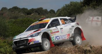 La Hyundai R5 di Fabio Andolfi in azione sulle speciali Sarde