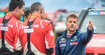 LOEB SULLA C3, MATTON TRABALLA L'Alsaziano tesse la sua seta con il leone alle spalle, sulle strade dei raid.