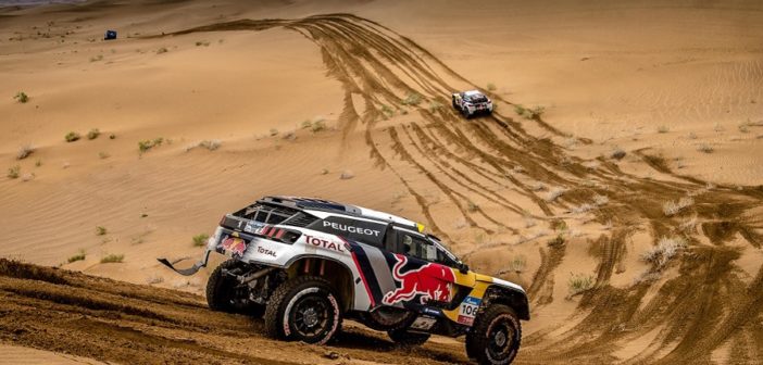 Lo squarone Peugeot in azione al Silk Way