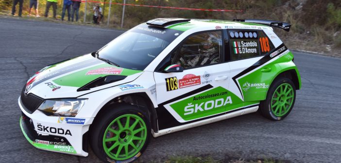 La Skoda Fabia R5 di Scandola si scalda in vista della lunga frazione di domani.