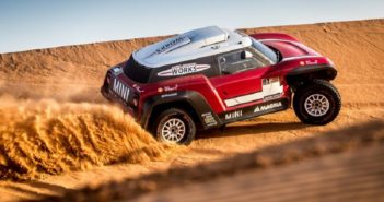 Mini all assalto della Dakar anche con i buggy.