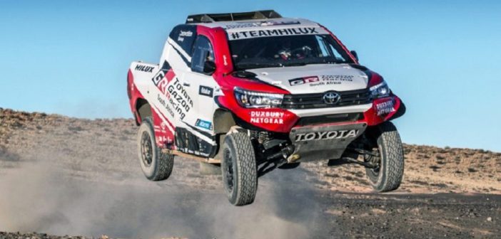 La Toyota Hilux all'assalto della Dakar.