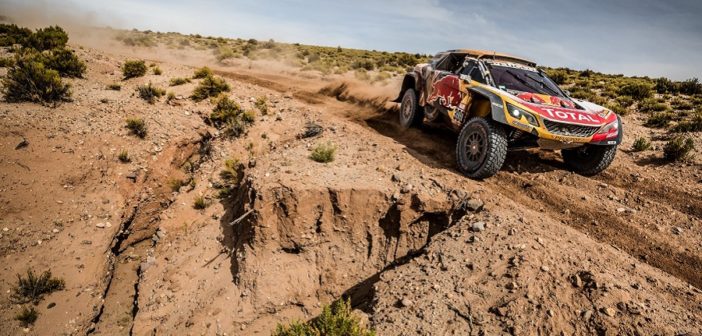 A Belen è la 3008 DKR di Peterhansel a dettare il ritmo.