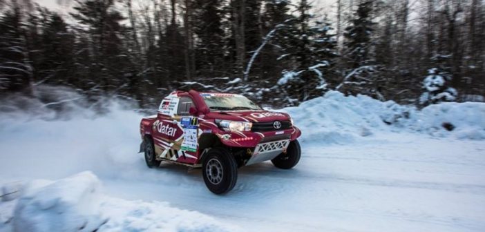 Il Toyota Hilux Overdrive domina anche sul ghiaccio.