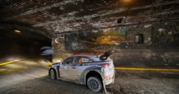 MEXICO DA PRIMA SERATA Dani Sordo nelle vie antiche vie scavate di Guanajuato.