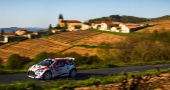 Le colline dello Charbonnières fanno da cornice alla C3 R5 di Bonato.