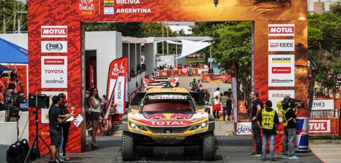 Peterhansel sulla pedana di partenza di Lima 2018.