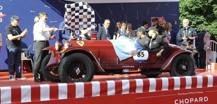 La festa sulla pedana di arrivo della Mille Miglia