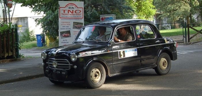 La vettura del vincitore Bonfante in azione.