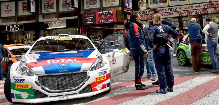 L'equipaggio Ucci Ussi e la loro Peugeot al recente San Remo