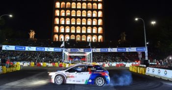 Paolo Andreucci nella cartolina del Colosseo 2017