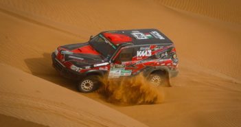 Stefano Rossi in azione sulla sabbia delle dune Marocchine