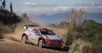 La Hyindai di Neuville torna a dettare il passo nella Pampa.