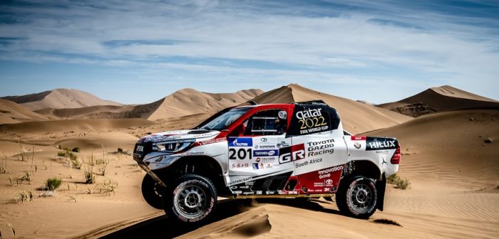 La Toyota Hilux di Al Attiya piega le dune Asiatiche