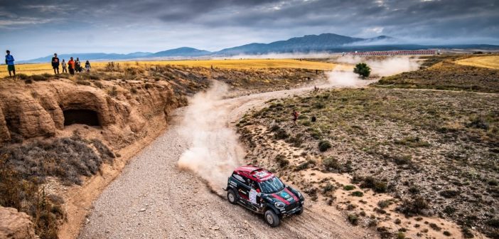 La Mini di Terranova cavalca le aride piste Aragonesi