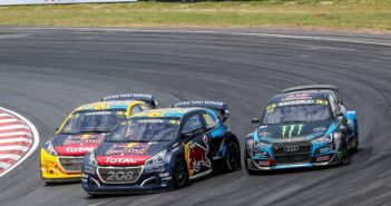 Un intenso momento del 2019 sul circuito del Sudafrica, assente nel 2020.