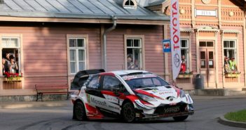 Tanak l'eroe di Estonia si prepara ad una gara supportata dal suo main sponsor.