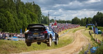 La Fiesta WRC di Evans sulle speciali Estoni che quest'anno esordiranno nel mondiale.