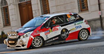 Davide Nicelli protagonista a Roma con la Peugeot 208 R2