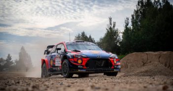 La Hyundai plus di Tanak vola sulle speciali South Estonia.