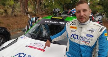 Pollara sulle strada di casa ritorna al volante di una R5