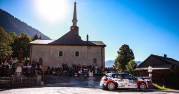 Yoann Bonato nel suo trionfo sulle strade del Mont Blanc.