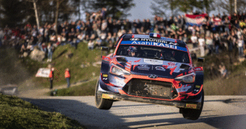 IL VALZER DEI NAVIGATORI Loubet su uno dei tanti jump della Croazia.