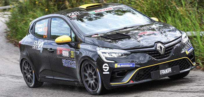 La Renault Clio rally4 al debutto con Andreucci sulle strade del Targa.